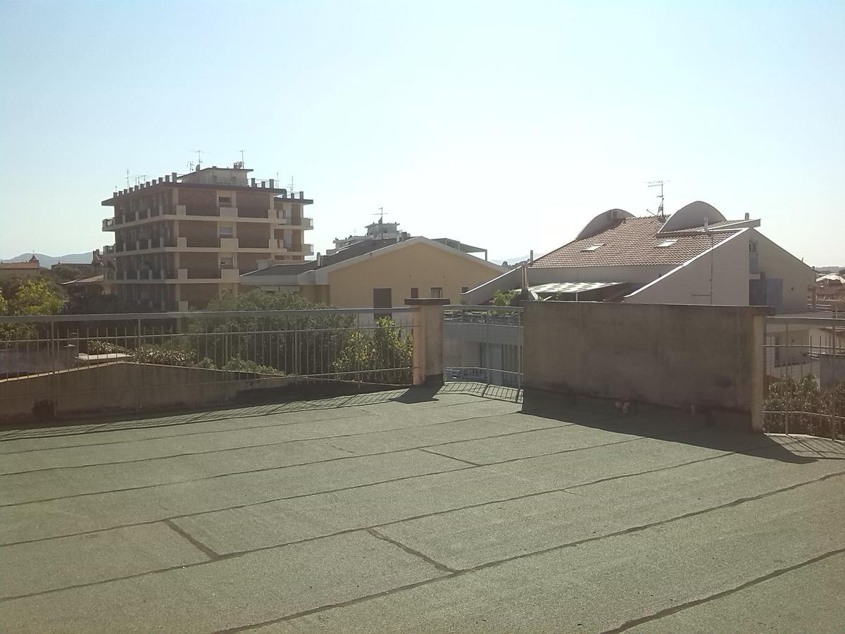 K2 Hotel Cattolica Exteriör bild