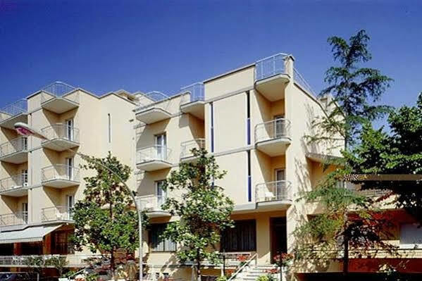 K2 Hotel Cattolica Exteriör bild